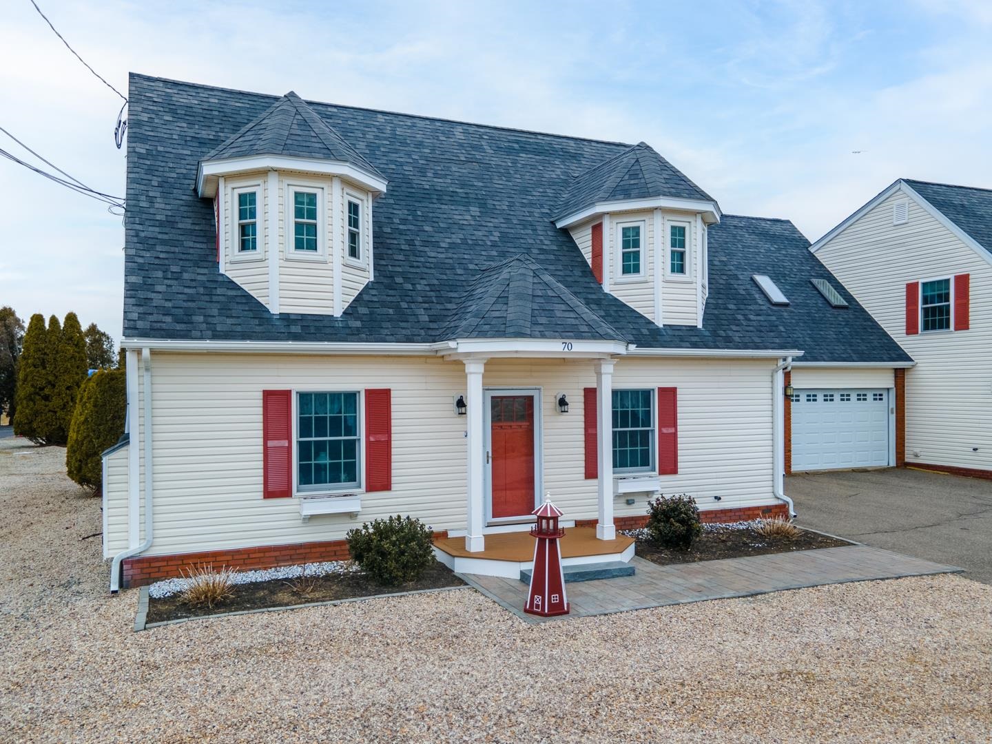Glade Path, Hampton, NH 03842
