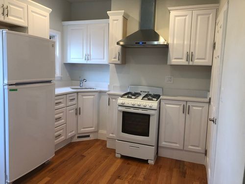 3-176 W 6th St, Boston, MA, 02127-4528 | Card Image