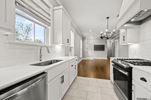 306 Saint Thomas Ln, Baton Rouge, LA, 70806-4298 | Card Image