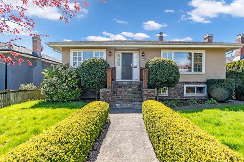 3178 W 16th Ave, Vancouver, BC, V6K3E1 | Card Image