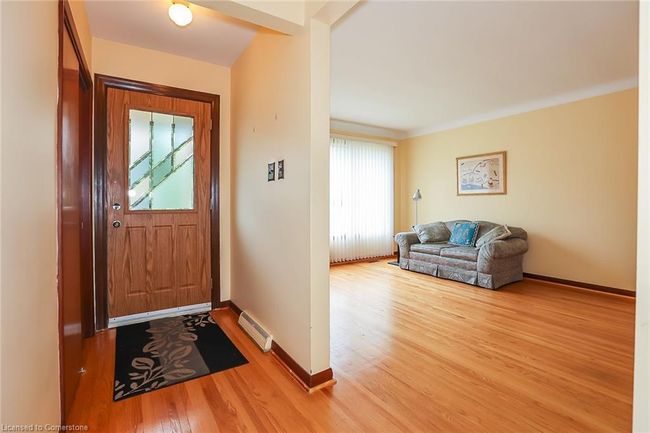 5750 Hodgson Ave, House other with 4 bedrooms, 2 bathrooms and 6 parking in Niagara Falls ON | Image 5