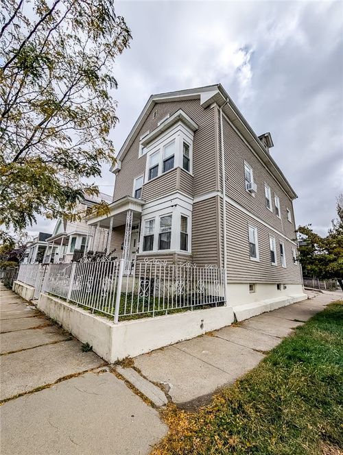 236 Vermont Ave, Providence, RI, 02905-4357 | Card Image
