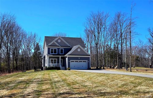 46 Long Hill Rd, East Fishkill, NY, 12533-6423 | Card Image