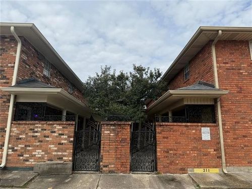 213-213 Esplanade Ave, Metairie, LA, 70005-1400 | Card Image