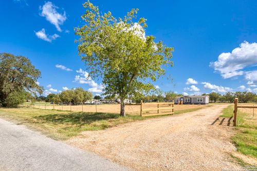 2722 Good Luck Rd, Seguin, TX, 78155-2193 | Card Image