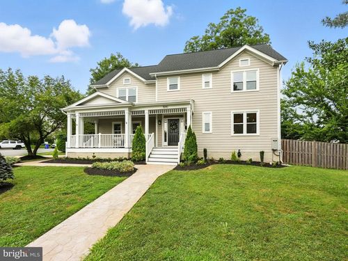 1540 N Edgewood St, ARLINGTON, VA, 22201-3944 | Card Image