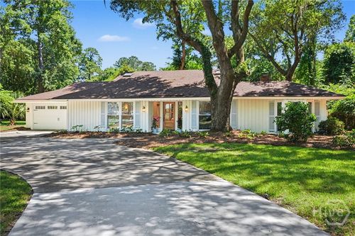 2 Blount Ln, Savannah, GA, 31411-1428 | Card Image