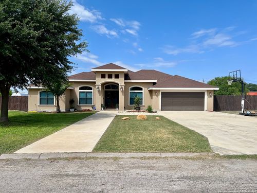 505 N 13th Ave, Crystal City, TX, 78839-2754 | Card Image