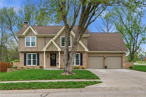 1100 Wellington Way, Liberty, MO, 64068-3224 | Card Image