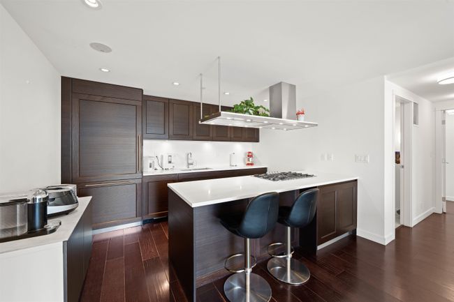 601 - 3355 Binning Road, Condo with 3 bedrooms, 2 bathrooms and 2 parking in Vancouver BC | Image 13