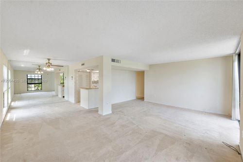 417b-5550 Nw 44th St, Lauderhill, FL, 33319-6161 | Card Image