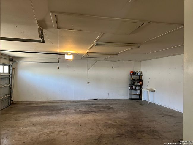 6218 Hickory Holw, House other with 3 bedrooms, 2 bathrooms and null parking in Windcrest TX | Image 16