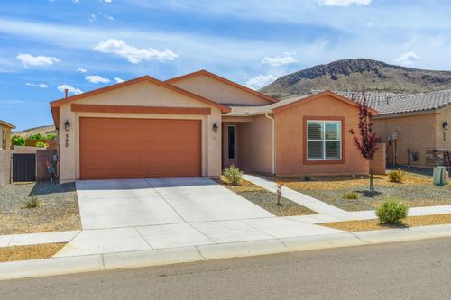 590 Rio Chama Cir Sw, Los Lunas, NM, 87031-8945 | Card Image