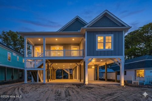 125 Nw 19th St, Oak Island, NC, 28465-7222 | Card Image