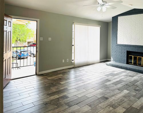 a-5012 Winder Ct, North Richland Hills, TX, 76180-6978 | Card Image