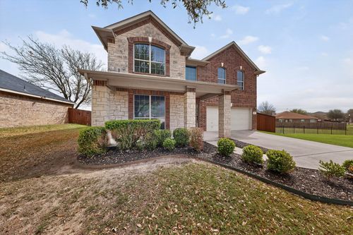 105 Canyon Ct, Waxahachie, TX, 75167-4805 | Card Image