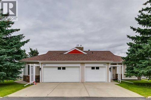 300 De Foras Close Nw, High River, AB, T1V1R2 | Card Image