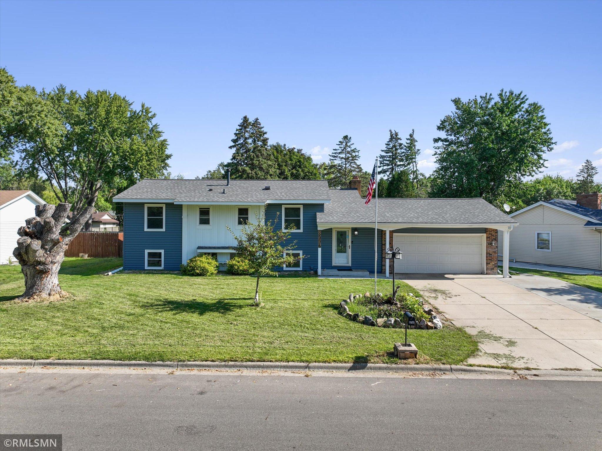 Henslowe Ave, Cottage Grove, MN 55016