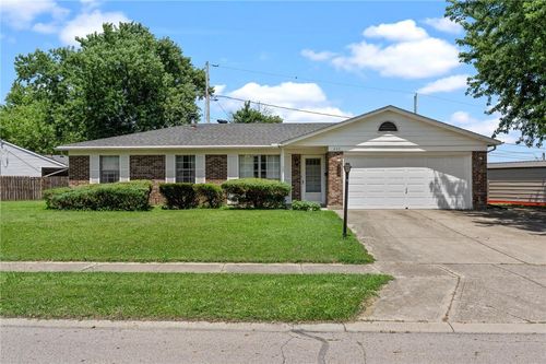 227 Cambridge Dr, Fairborn, OH, 45324-2717 | Card Image