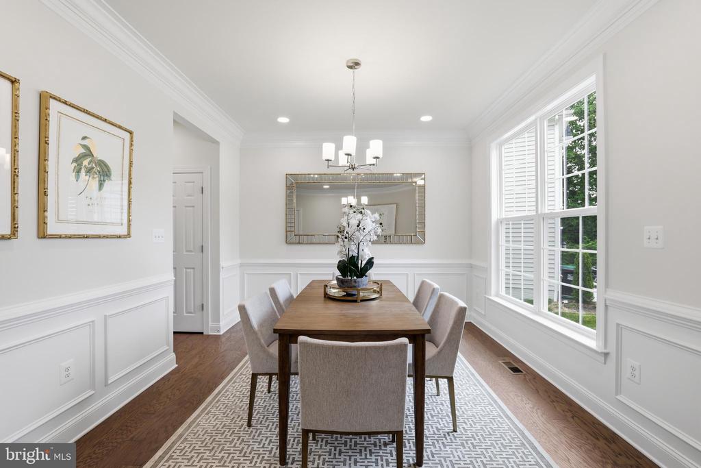 Residential in WOODBRIDGE 5