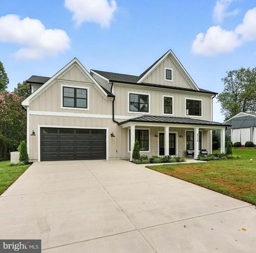 8118 Drayton Ln, SPRINGFIELD, VA, 22151-1814 | Card Image