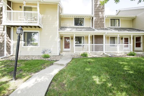 253 52nd St, West Des Moines, IA, 50265-2850 | Card Image