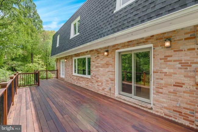 1011 Shipman Ln, House other with 5 bedrooms, 4 bathrooms and null parking in Mclean VA | Image 45