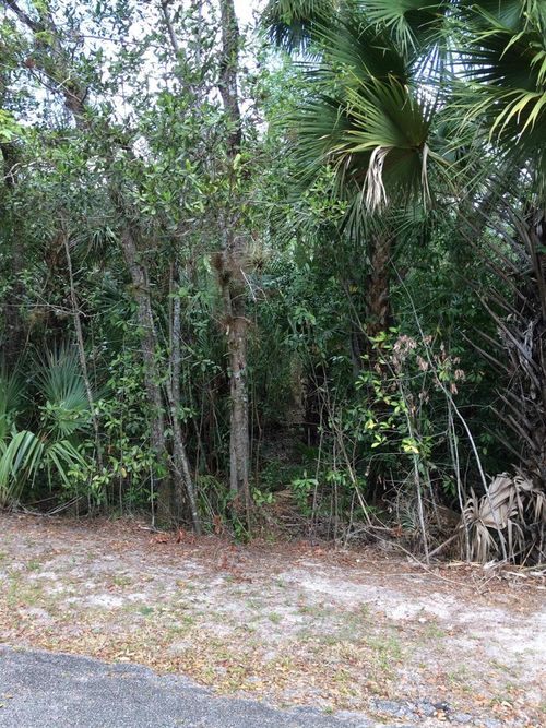 1802 Old River Rd, Fort Pierce, FL, 34982-4105 | Card Image