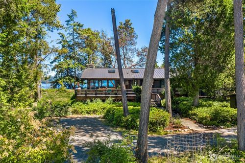512 Broken Point Rd, Shaw Island, WA, 98286-7602 | Card Image