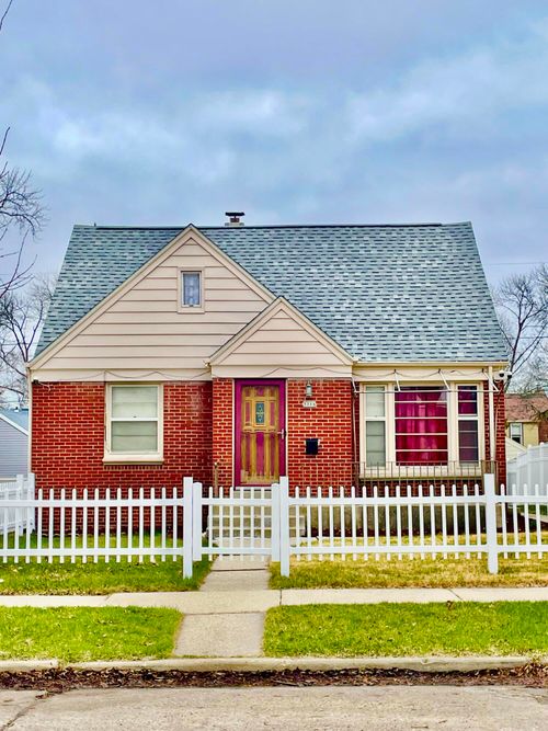3718 N 57th St, Milwaukee, WI, 53216-2841 | Card Image