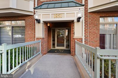 306 - 1851 Stratford Park Place, Condo with 2 bedrooms, 2 bathrooms and null parking in RESTON VA | Image 3