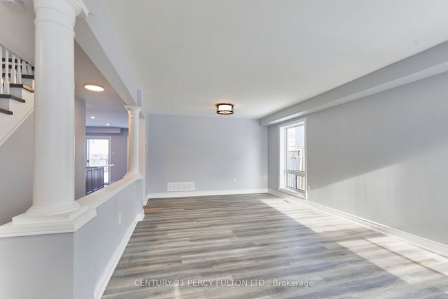 1152 Ashcroft Crt, House other with 4 bedrooms, 3 bathrooms and 4 parking in Oshawa ON | Image 9