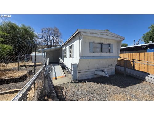 83-677 W Main St, John Day, OR, 97845-1072 | Card Image