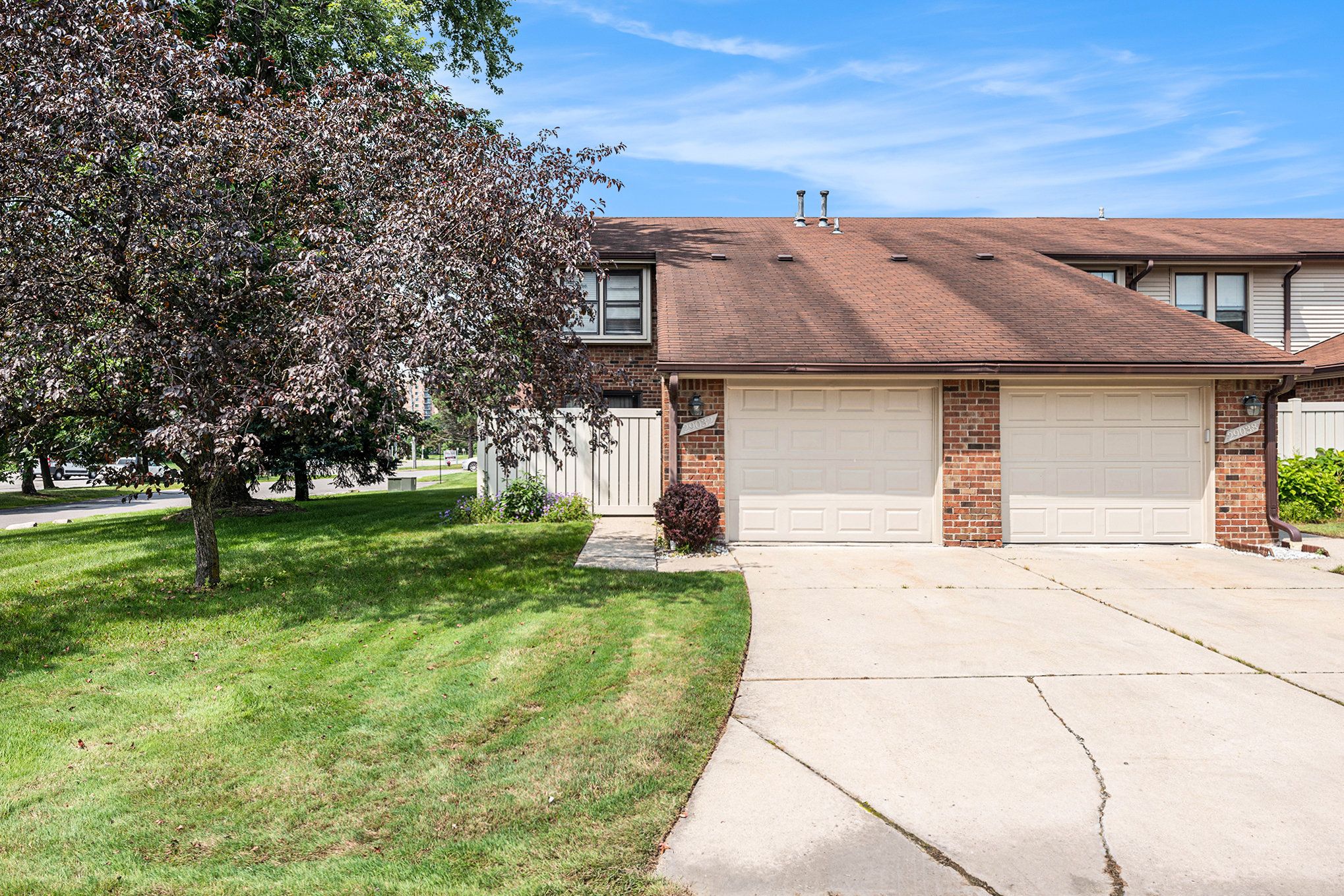 Tiffany Dr, Southfield, MI 48034