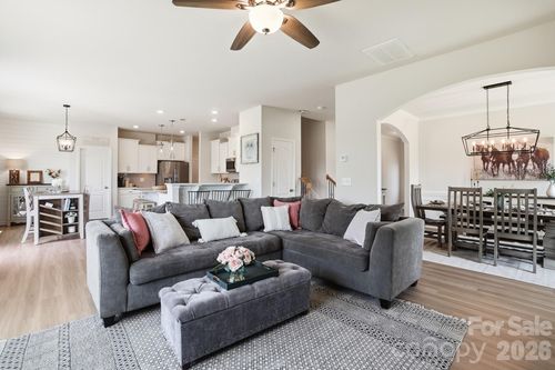 16732 Cozy Cove Rd, Charlotte, NC, 28278-0245 | Card Image
