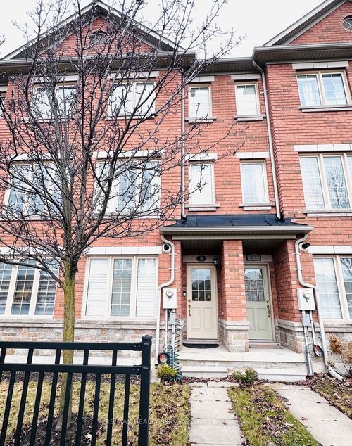 29 Peach Dr, Brampton, ON, L6R0W5 | Card Image