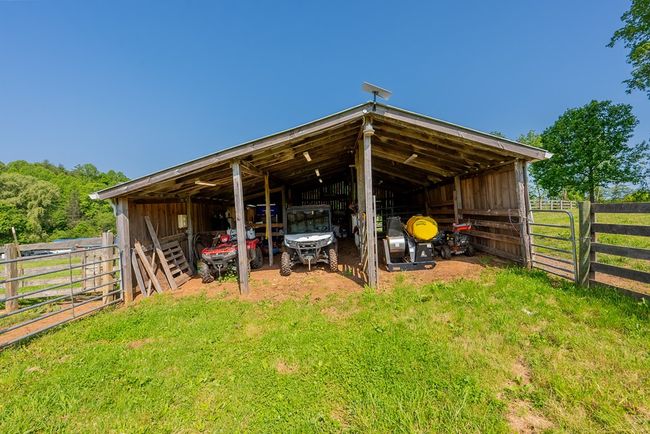 688 Gibson Knob Rd, Home with 0 bedrooms, 0 bathrooms and null parking in Laurel Fork VA | Image 64