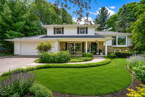 768 Lower Colonial Dr, Mendota Heights, MN, 55118-2712 | Card Image