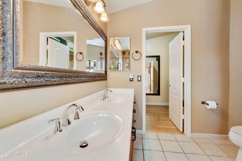 519 E Devon Dr, Gilbert, AZ, 85296-3816 | Card Image