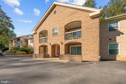 303-5809 Cove Landing Rd, BURKE, VA, 22015-2679 | Card Image