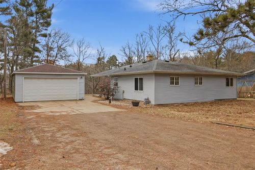 3206 Rosewood Ln, Eau Claire, WI, 54703-4840 | Card Image