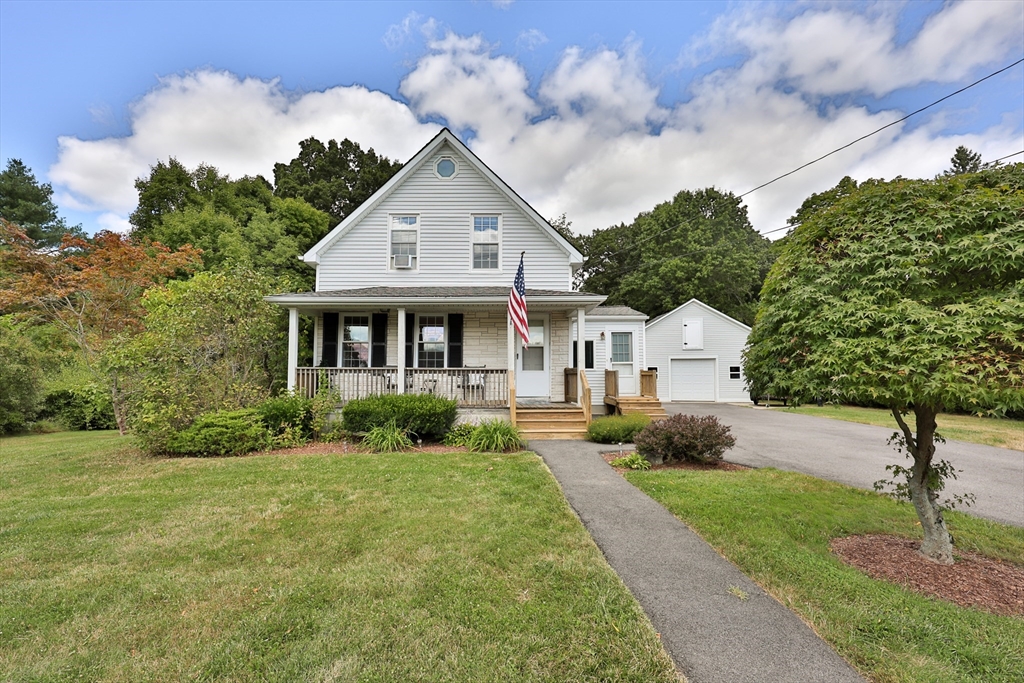 Oakhill Ave, Attleboro, MA 02703