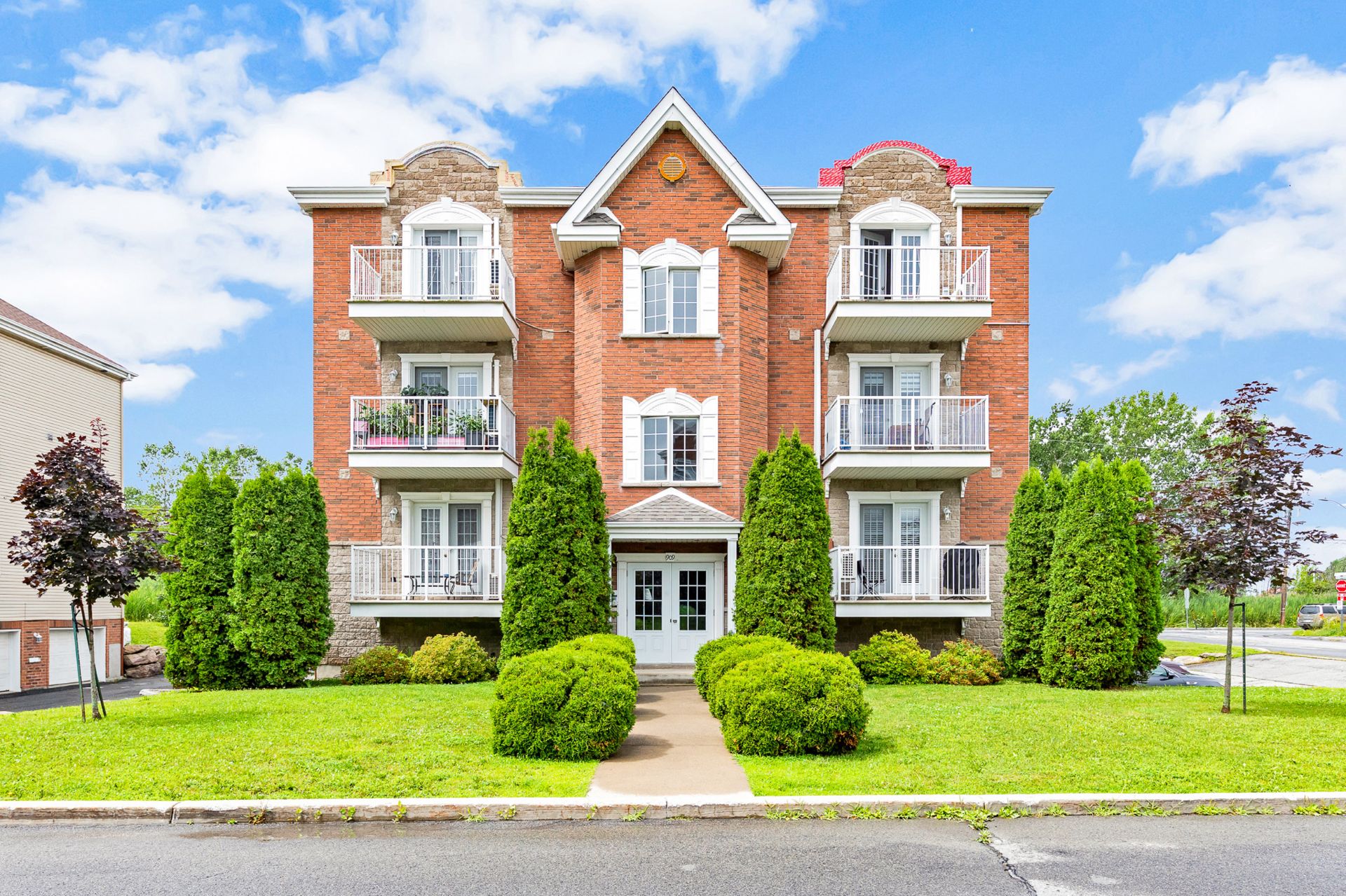 Residential in Vaudreuil-Dorion