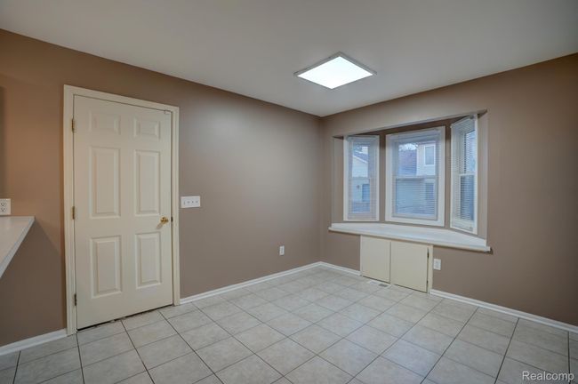 6407 Beecher Rd, Condo with 2 bedrooms, 3 bathrooms and null parking in Flint MI | Image 9