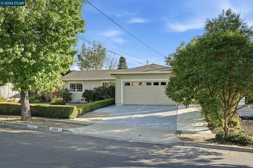2313 Panoramic Dr, Concord, CA, 94520-1318 | Card Image