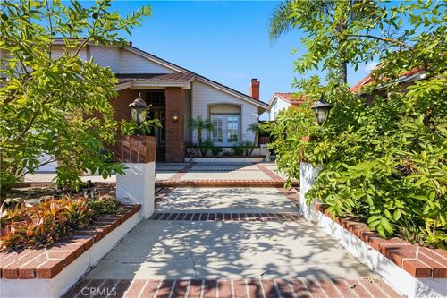 28241 San Marcos, Mission Viejo, CA, 92692-1341 | Card Image