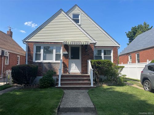 8910 221st Pl, Queens Village, NY, 11427-2510 | Card Image