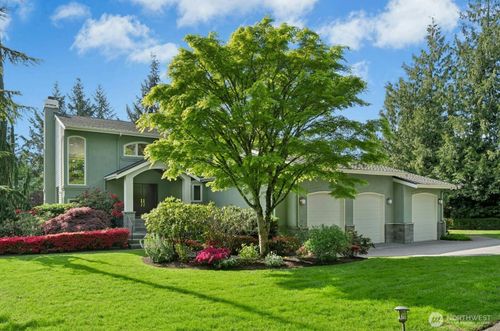 20005 Ne 42nd St, Sammamish, WA, 98074-6103 | Card Image