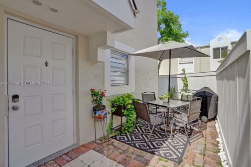 111-4555 Sw 68th Court Cir, Miami, FL, 33155-6861 | Card Image