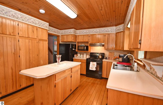 7950 S Shorebird Ln, House other with 3 bedrooms, 2 bathrooms and null parking in Empire MI | Image 17